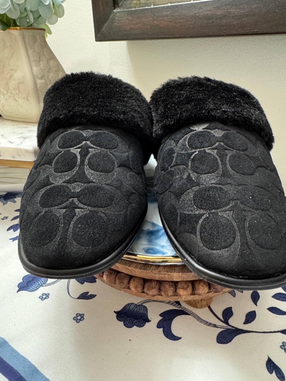 Coach Black Faux-Fur Slide Mules 9B NWT - Picture 8 of 8